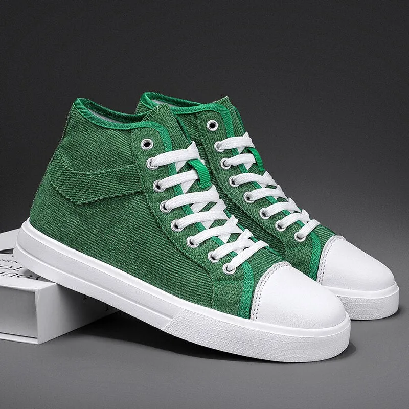 High-Top Skateboarding Shoes